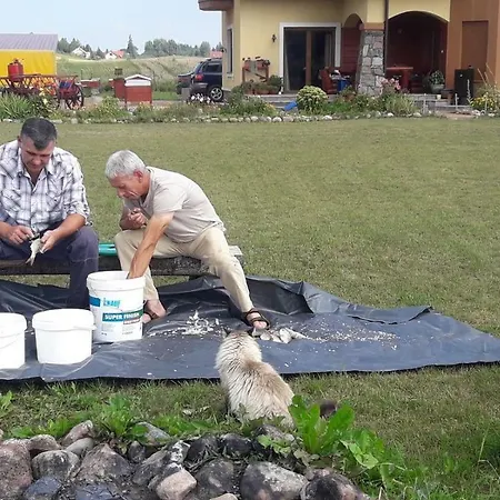 別荘 Zagroda Warminska Pszczola