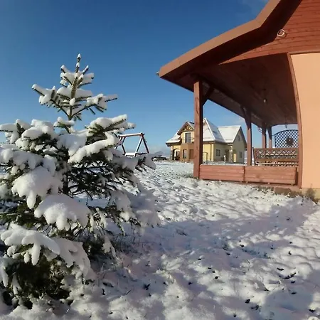 Zagroda Warminska Pszczola 度假居 *