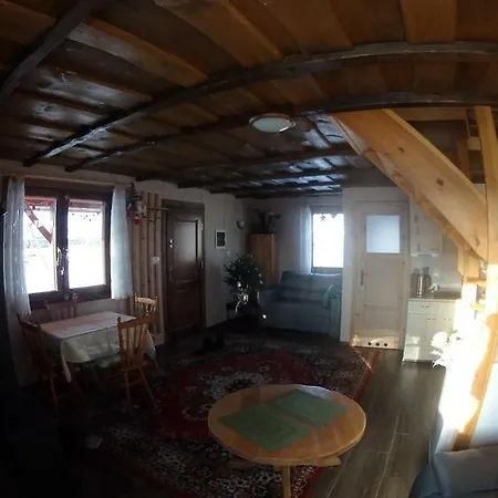 度假居 Zagroda Warminska Pszczola Purda